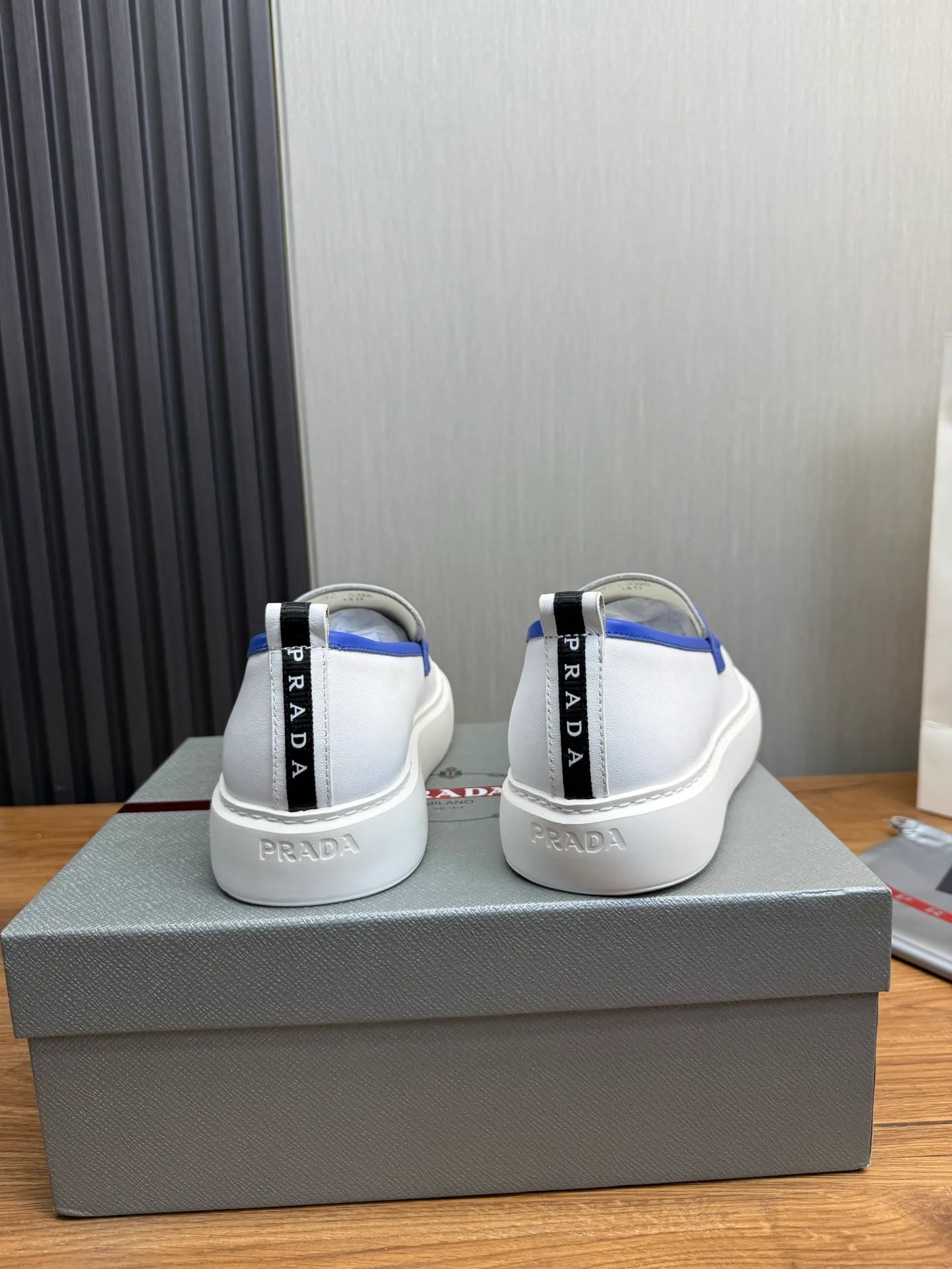 Factory price 580💰 [PRADA] Men's shoes are popular in the counter, official website is synchronized, 1 high-quality shipment ✔️Original cowhide + cowhide lining, 1🆚1 replica, original sole, 38-45 (45 customized, non-refundable)
